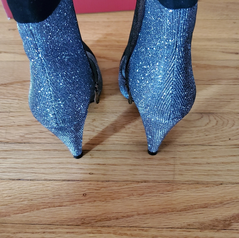Boots - Picture 2 of 5